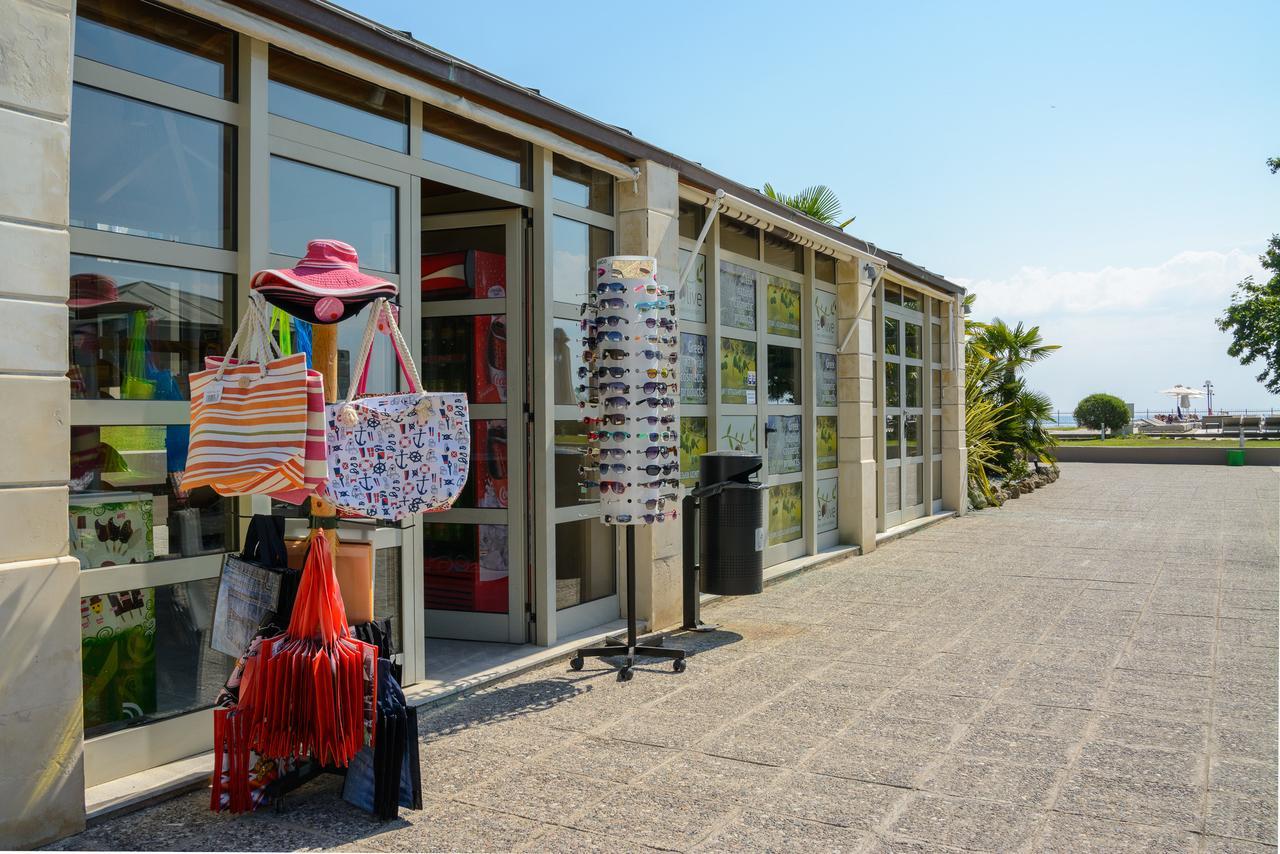 Dion Palace Resort And Spa Litochoro Exterior foto